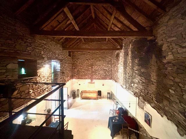 Image No.24-6 Bed House for sale