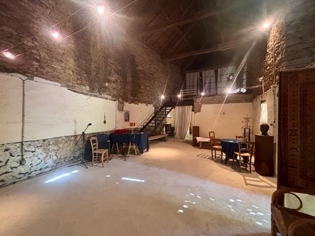 Image No.27-6 Bed House for sale