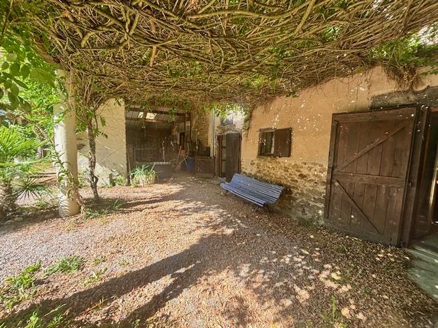 Image No.29-6 Bed House for sale