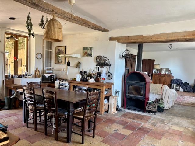 Image No.5-6 Bed House for sale