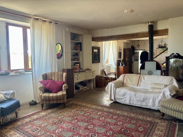 Image No.7-6 Bed House for sale