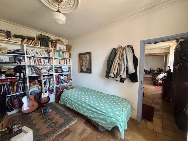 Image No.8-6 Bed House for sale