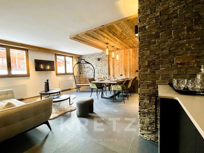 Image No.1-4 Bed Apartment for sale