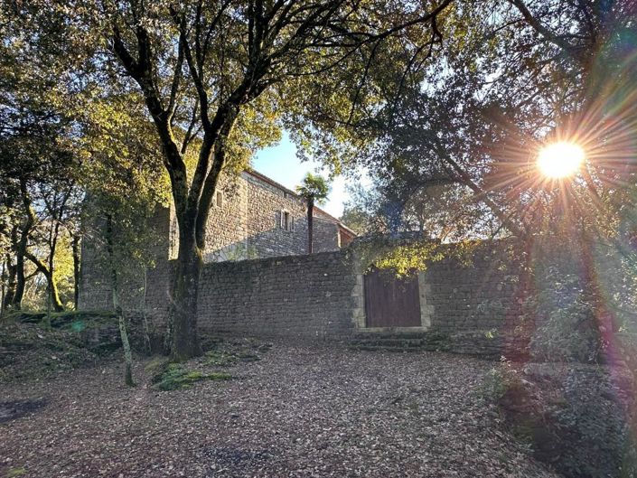 Image No.10-3 Bed House for sale