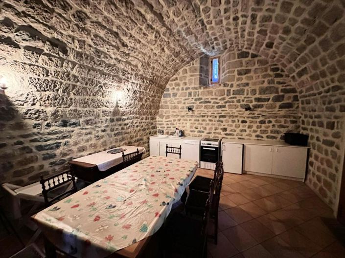 Image No.14-3 Bed House for sale