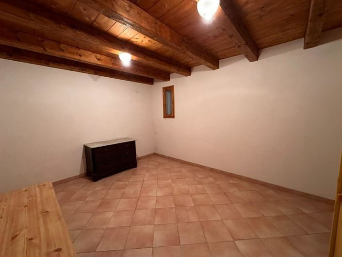 Image No.18-3 Bed House for sale