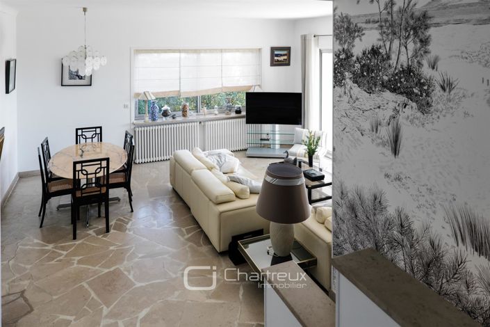 Image No.6-4 Bed House for sale