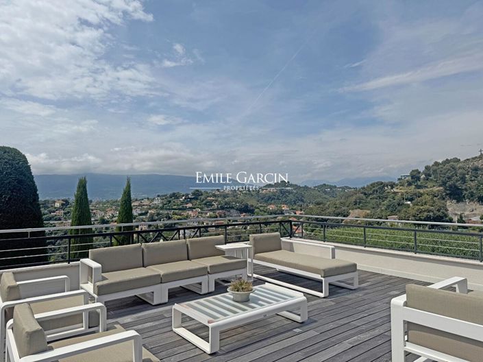 Image No.7-4 Bed House for sale