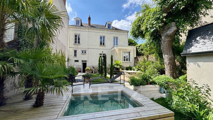 Image No.1-5 Bed Property for sale