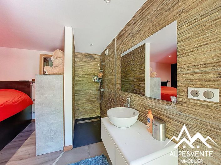 Image No.7-3 Bed Apartment for sale