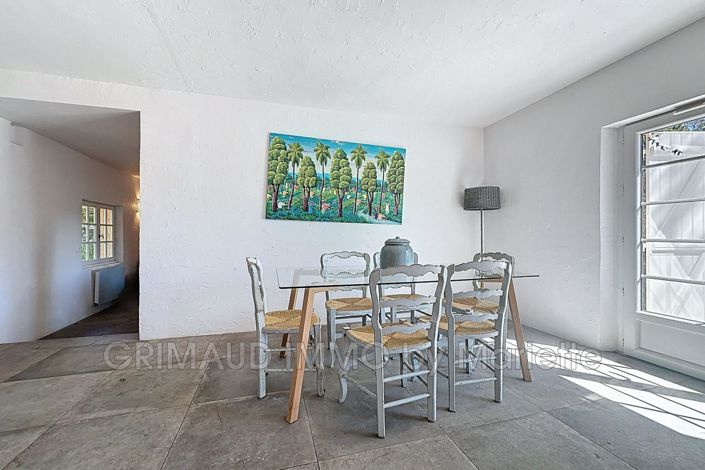 Image No.13-3 Bed House for sale