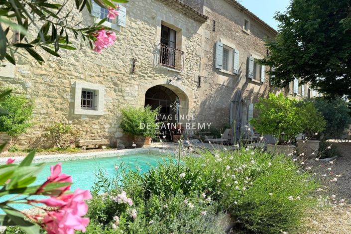 Image No.1-5 Bed House for sale