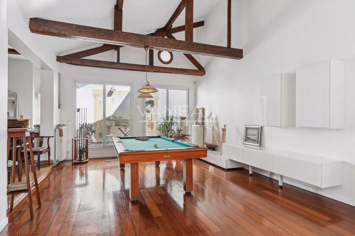 Image No.1-4 Bed Apartment for sale