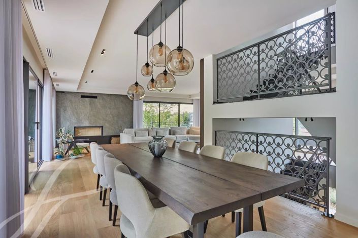 Image No.3-5 Bed House for sale