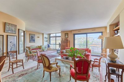 4 Bed Apartment for sale