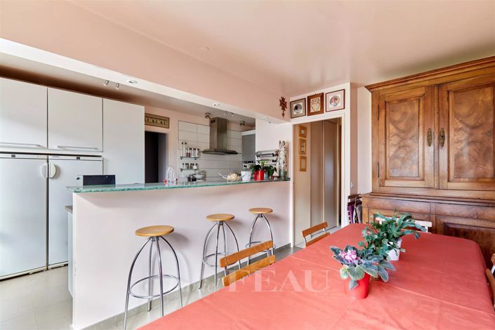 Image No.10-4 Bed Apartment for sale