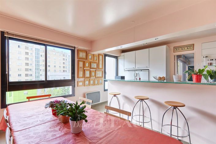 Image No.12-4 Bed Apartment for sale