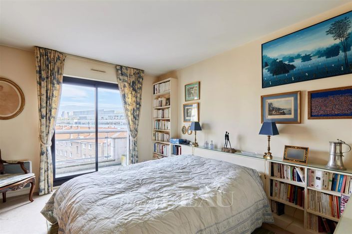 Image No.15-4 Bed Apartment for sale