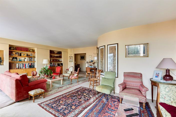 Image No.9-4 Bed Apartment for sale