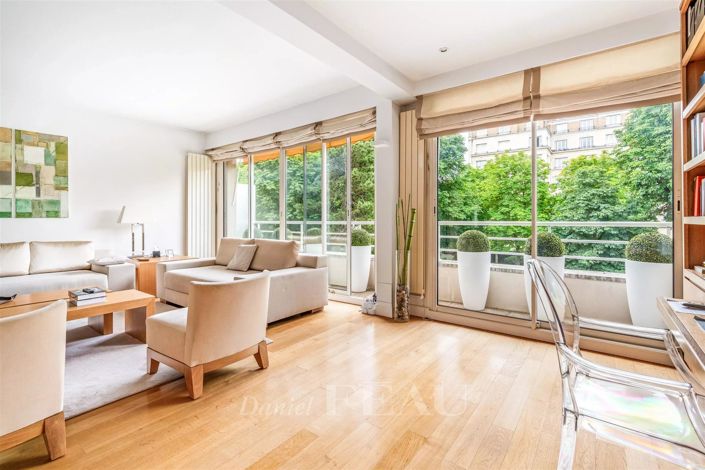 Image No.1-3 Bed Apartment for sale