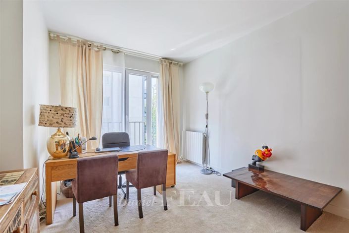 Image No.10-2 Bed Apartment for sale