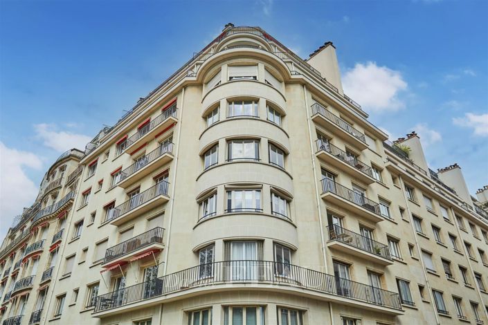 Image No.20-2 Bed Apartment for sale