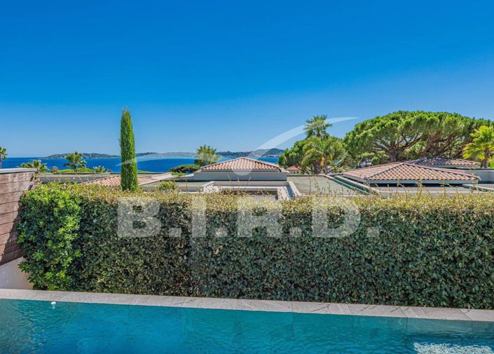 Image No.2-2 Bed House for sale