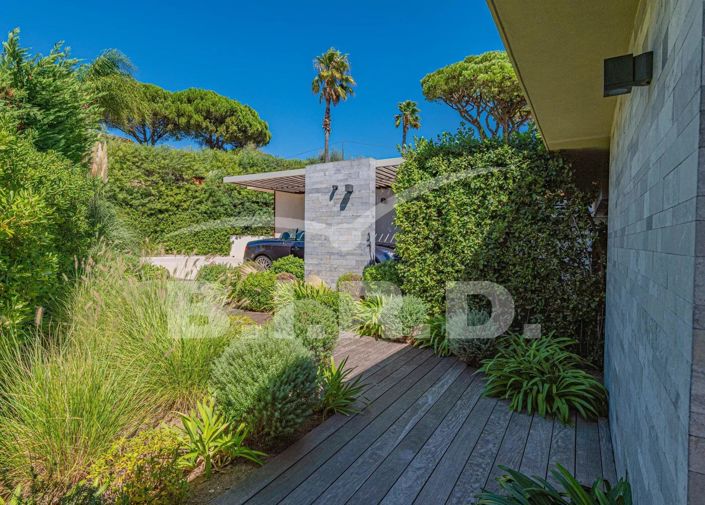 Image No.7-2 Bed House for sale