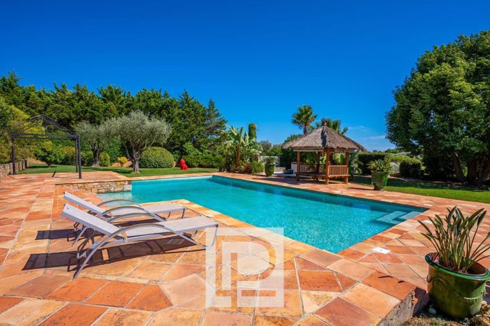 Image No.2-6 Bed House for sale