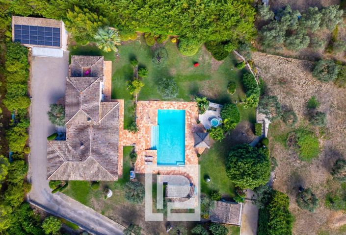 Image No.37-6 Bed House for sale