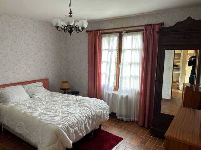 Image No.10-5 Bed House for sale