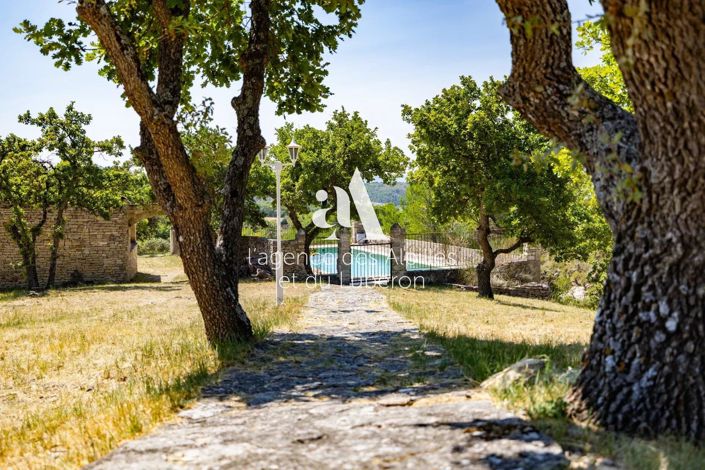 Image No.2-6 Bed House for sale