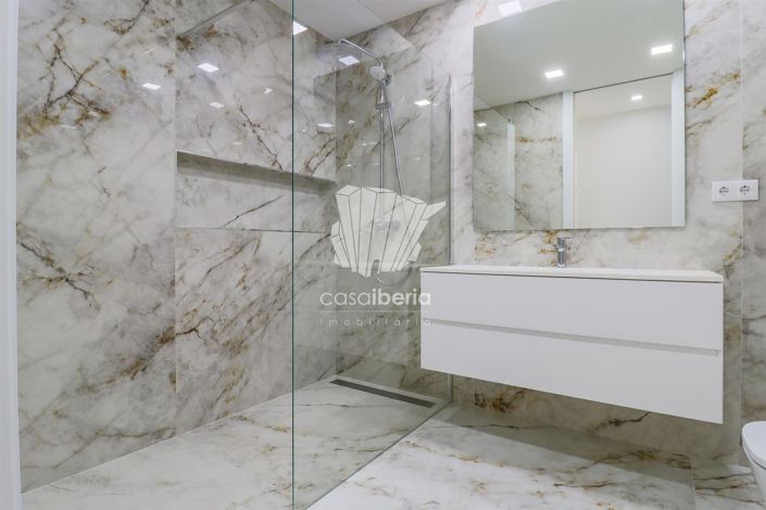 Image No.18-2 Bed Apartment for sale