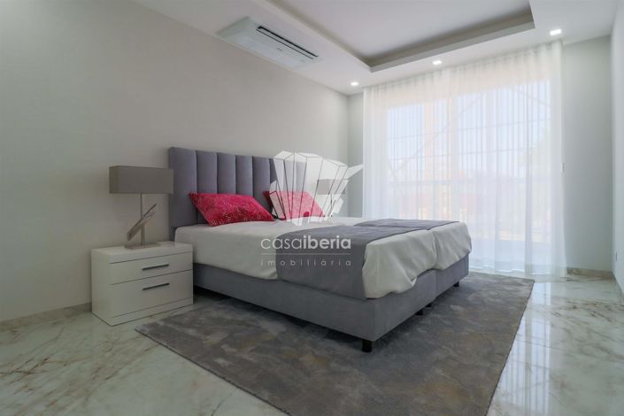 Image No.22-2 Bed Apartment for sale