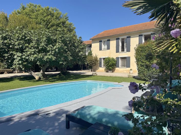 Image No.1-5 Bed House for sale