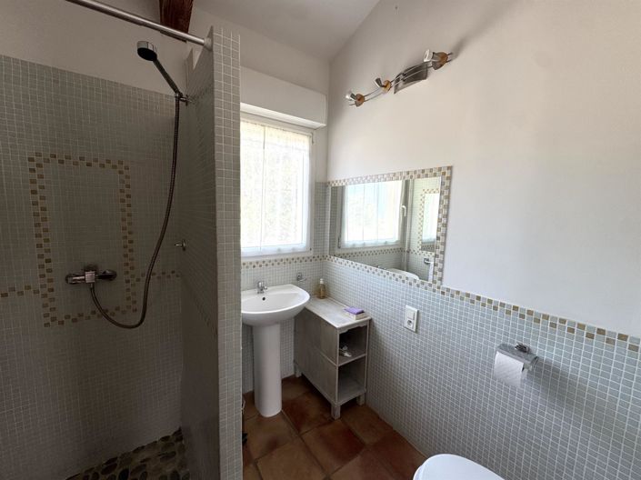 Image No.10-4 Bed House for sale