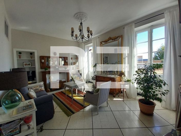 Image No.1-3 Bed Apartment for sale