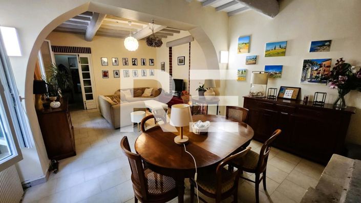 Image No.2-6 Bed House for sale