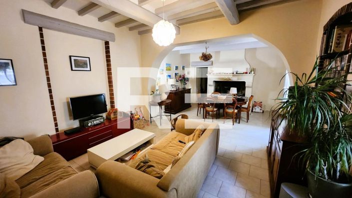 Image No.3-6 Bed House for sale