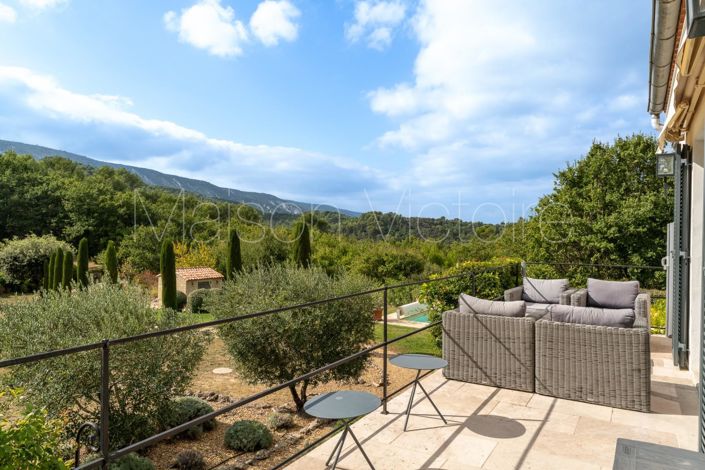 Image No.3-4 Bed House for sale