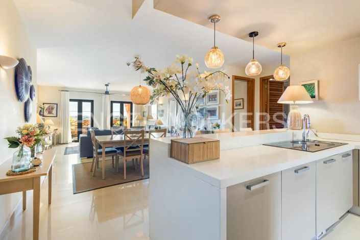 Image No.10-3 Bed Apartment for sale