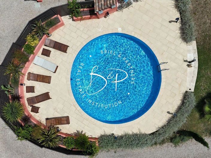 Image No.18-4 Bed House for sale