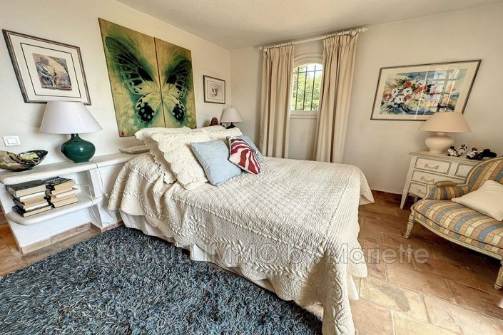 Image No.14-5 Bed House for sale