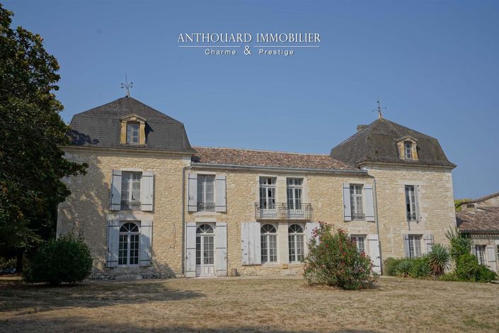 Image No.1-9 Bed House for sale