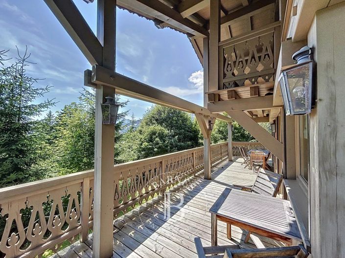 Image No.2-4 Bed House for sale