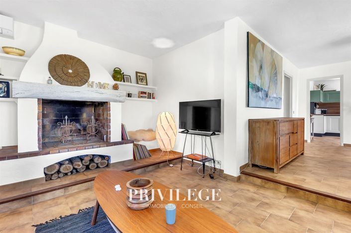 Image No.21-4 Bed House for sale