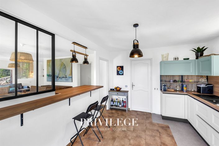 Image No.31-4 Bed House for sale