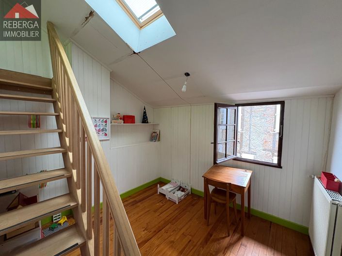 Image No.11-3 Bed House for sale