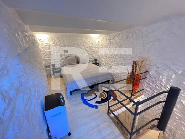 Image No.7-1 Bed House for sale