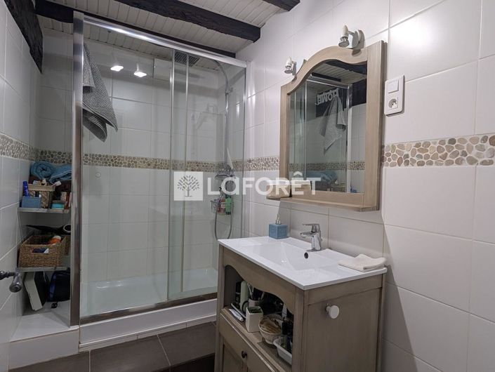 Image No.12-5 Bed Property for sale